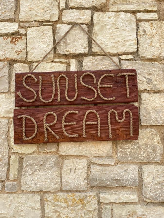 Sunset Dream Himare